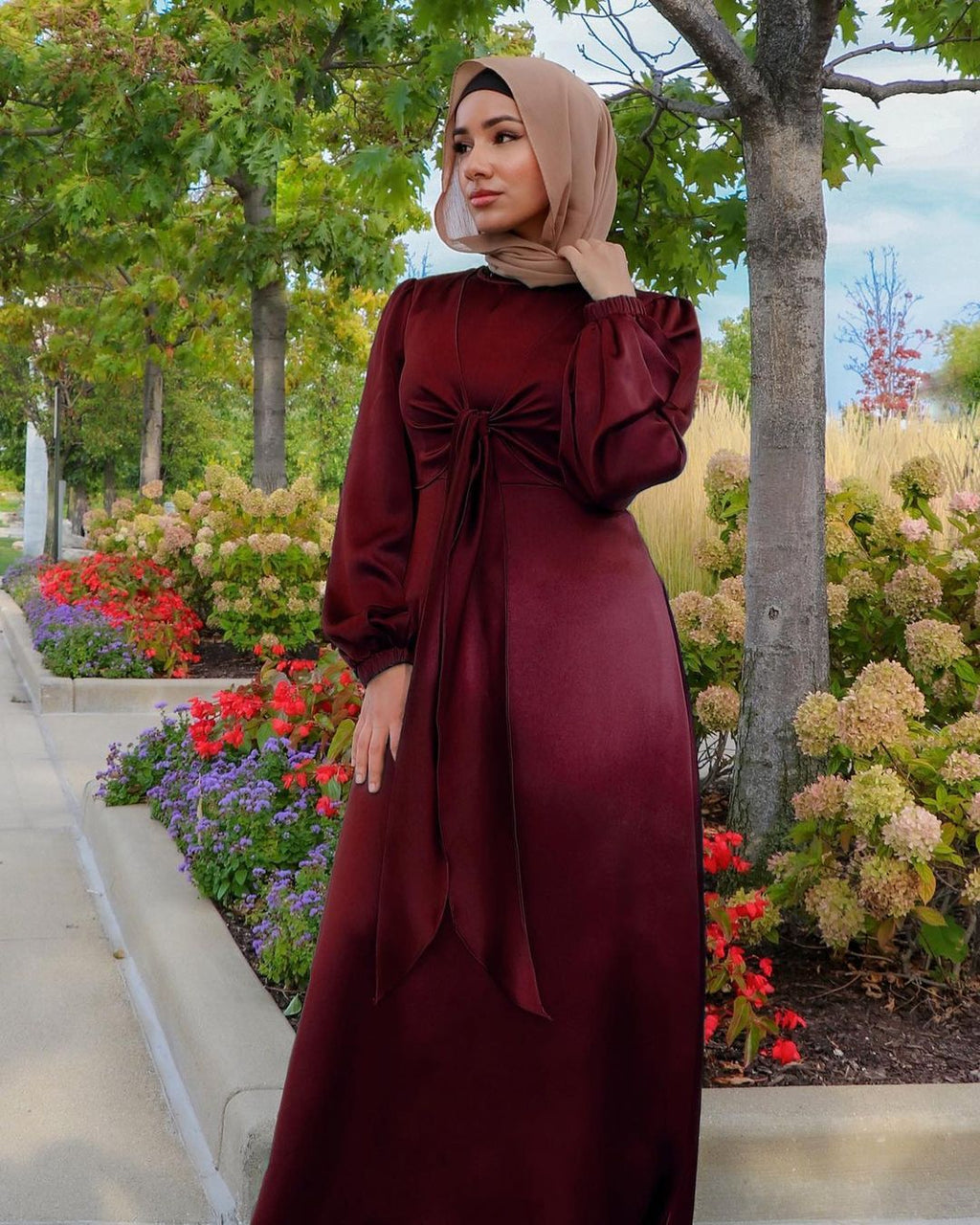 Rose Satin Abaya