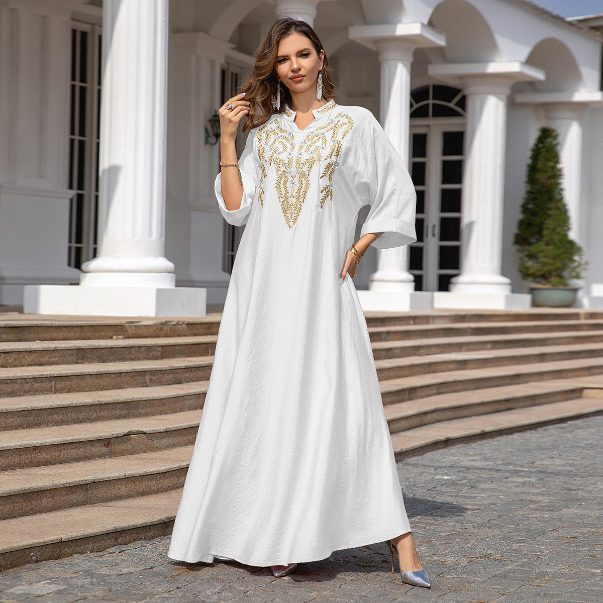 Embroidered abaya