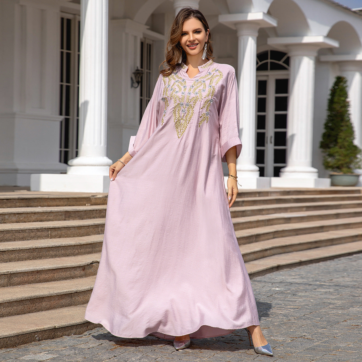 Embroidered abaya