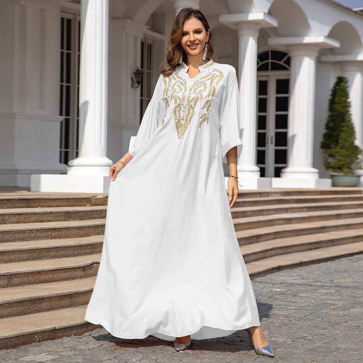 Embroidered abaya